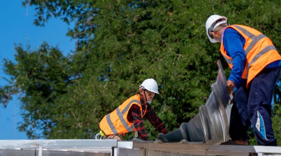 Professional metal roof installation in Plainville, IL